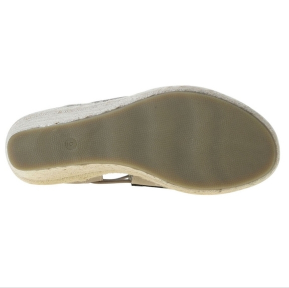 Earth Spirit Womens Metallic Wedge Sandals - Picture 3 of 5